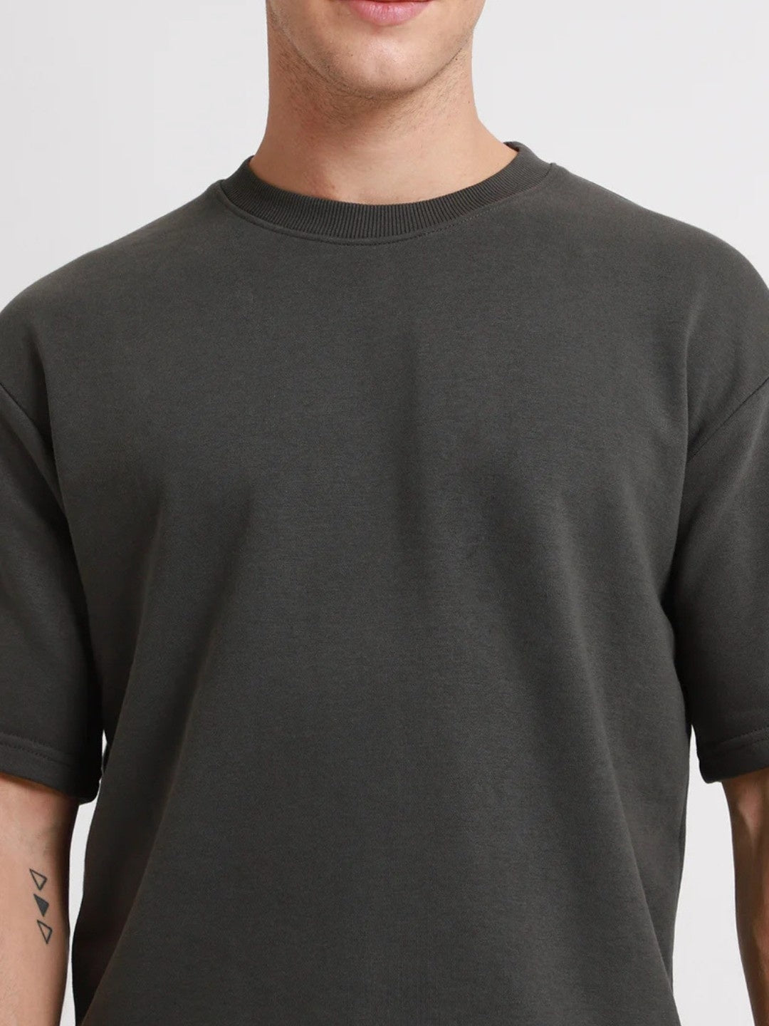Men's Dark Grey Oversized T-Shirt with Drop Shoulder