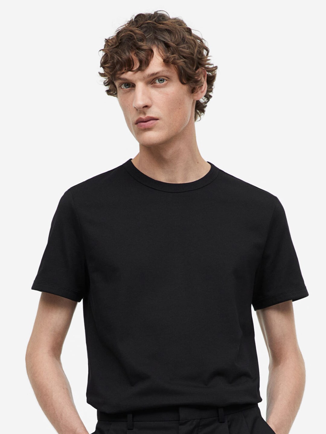 Men's Basic Black Regular T-shirt - URBANICE