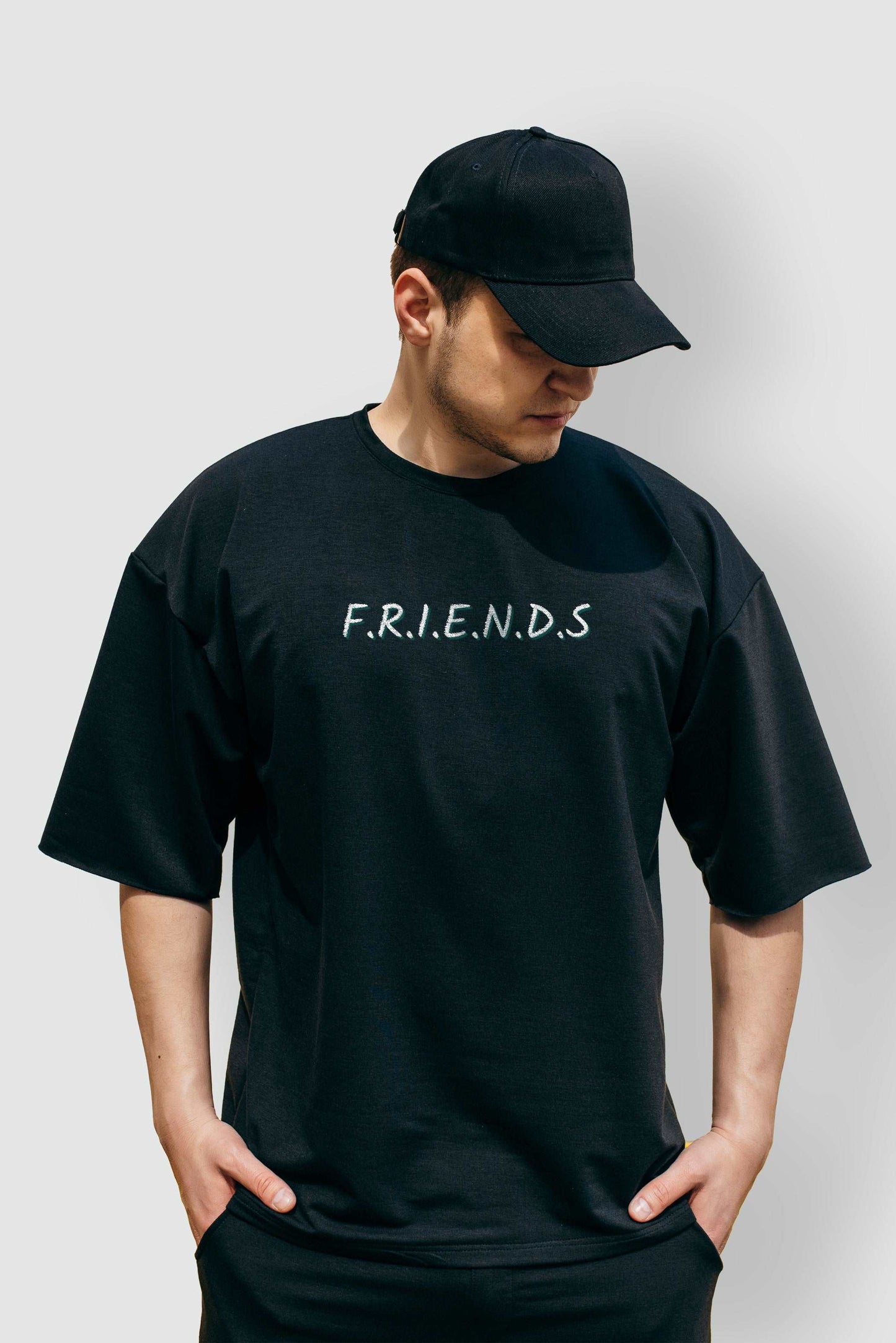 MEN'S FRIENDS OVERSIZE GRAPHIC PRINTED TSHIRT