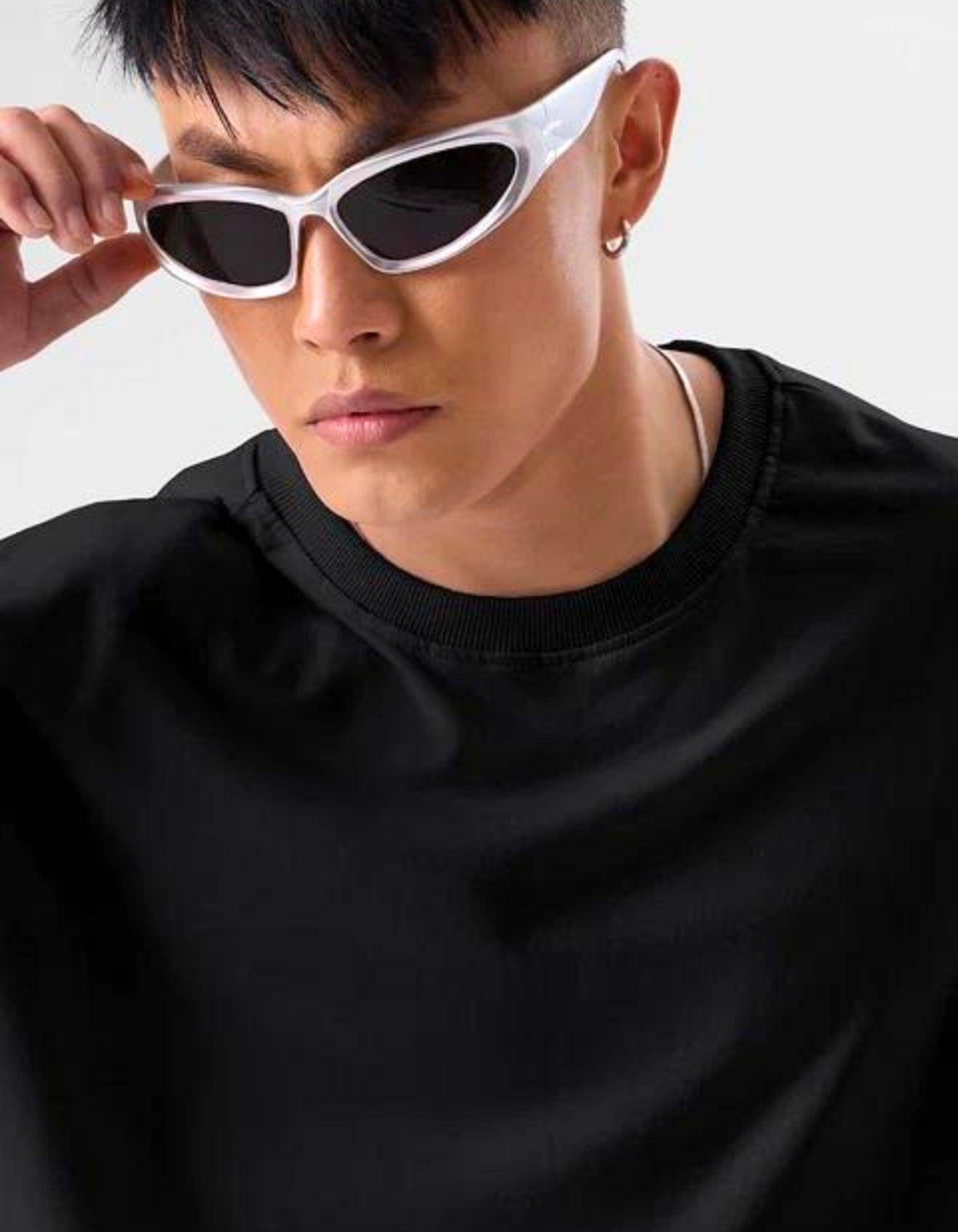 Men's Solid Black Oversized T-Shirt - URBANICE